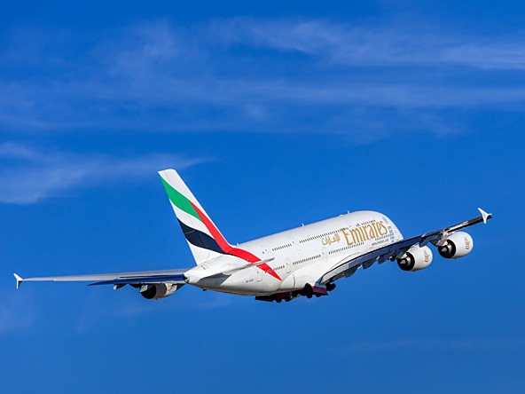 Emirates airline_crop